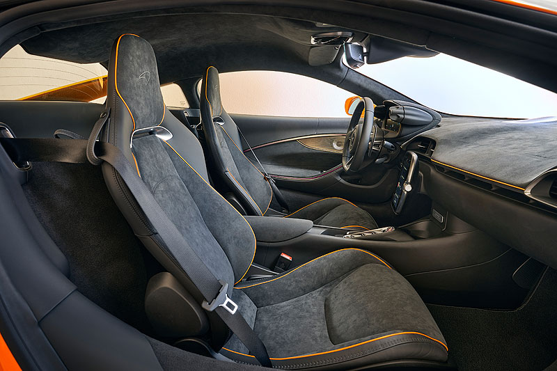 /upload/iblock/0c7/15828-McLarenArtura.jpg