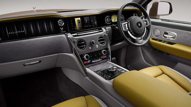 /upload/iblock/0f2/P90549022_highRes_rolls_royce_cullinan.jpg