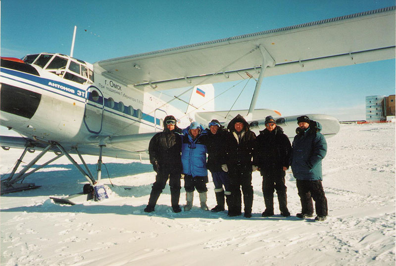 /upload/iblock/192/2002_g._YUzhnyi_polyus_AN_3T_bort_9801_ekipazh_001.jpg