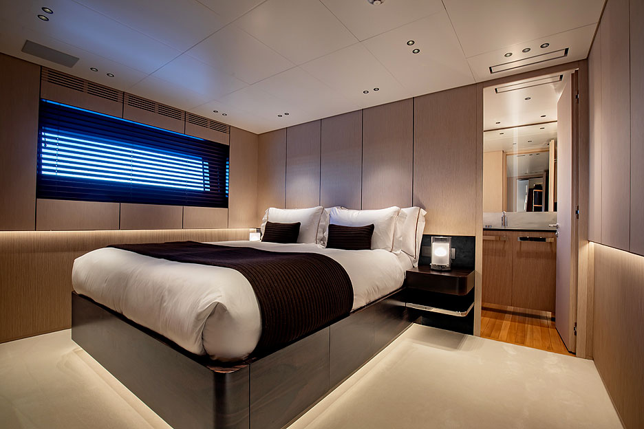 /upload/iblock/213/Benetti_MY_Kahala_Lower_Deck_1_.jpg