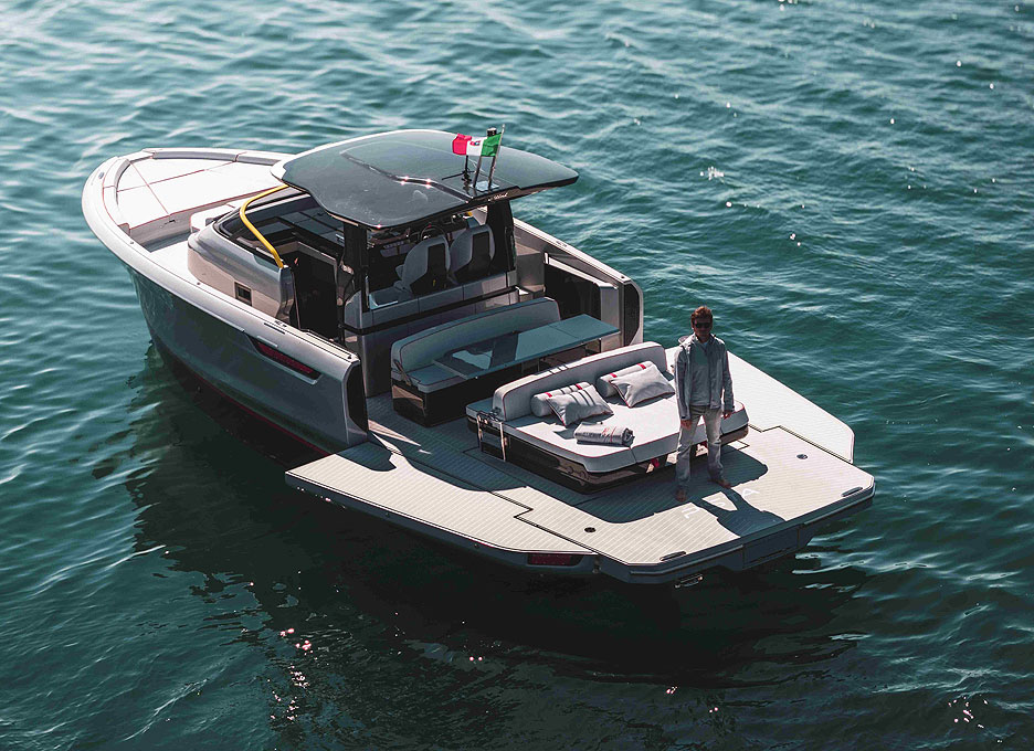 https://ru.yachting-mag.com/upload/iblock/2da/astor_38_pista_15_f2ae3442681244d78b25f9282a3d37a9.jpg