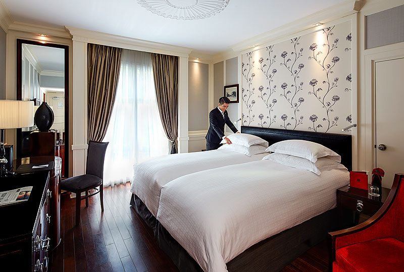 /upload/iblock/2e9/Opera-Wing_Premium-room-2.jpg