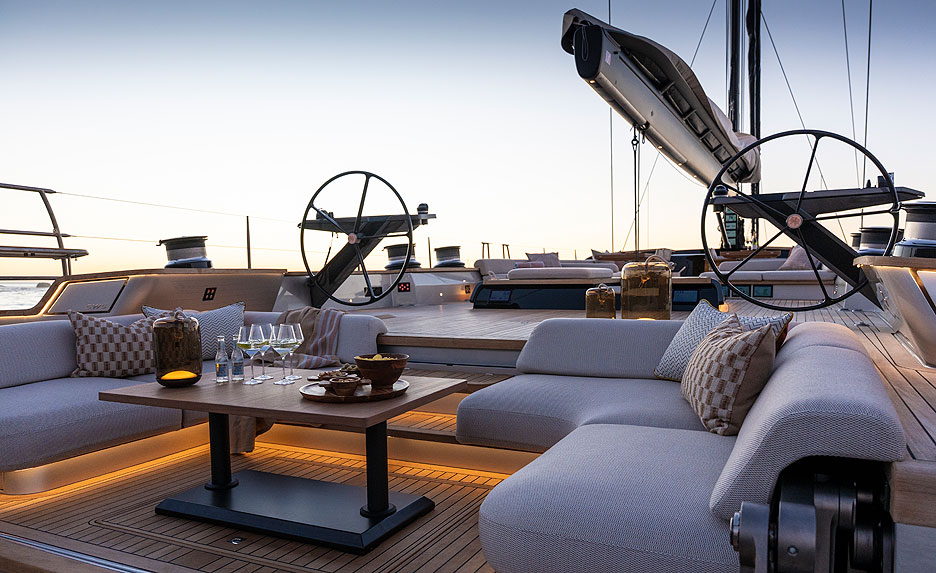 https://ru.yachting-mag.com/upload/iblock/51c/SW108_Kalantis_Deck_1_.jpg