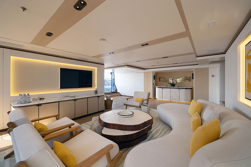 /upload/iblock/536/yacht_zazou_interior_11_Emilie_Malcorps.jpg