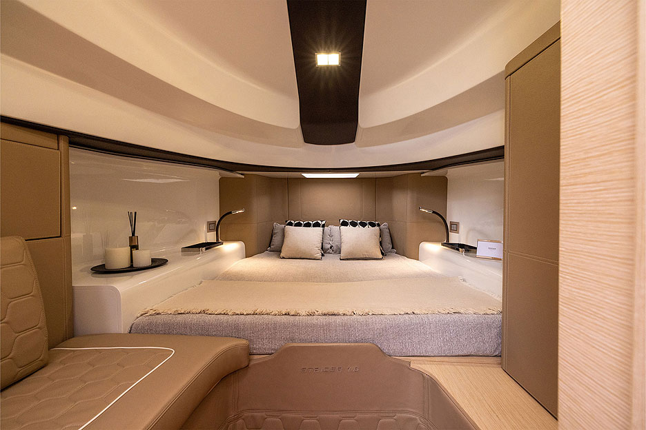 https://ru.yachting-mag.com/upload/iblock/5fb/Strider15_17.jpg
