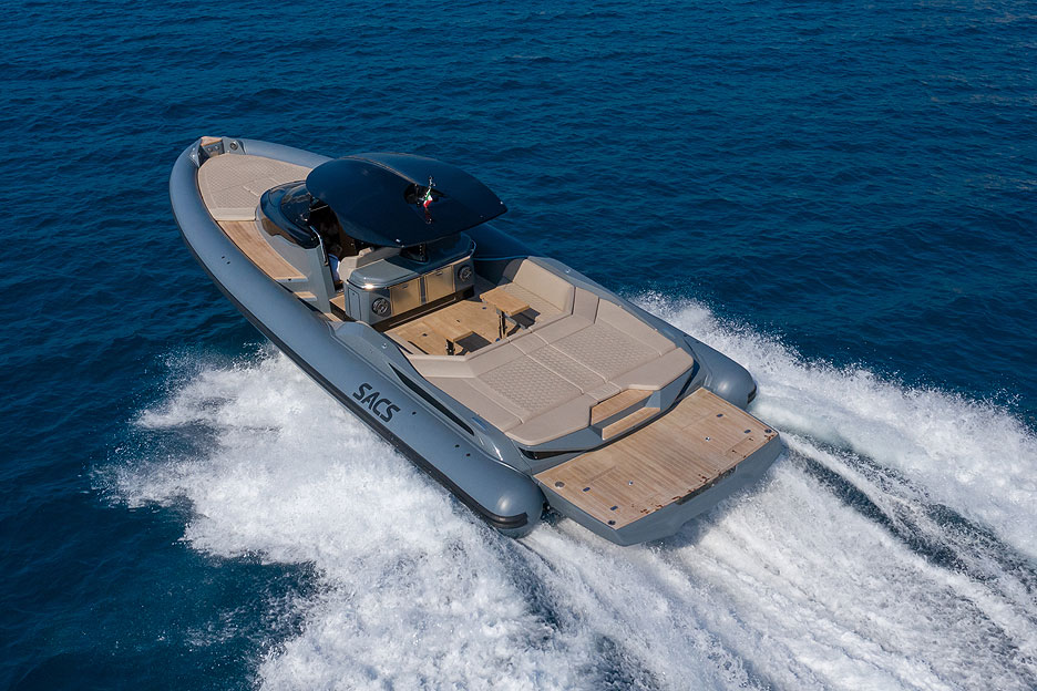https://ru.yachting-mag.com/upload/iblock/704/Strider_15_2_.jpg