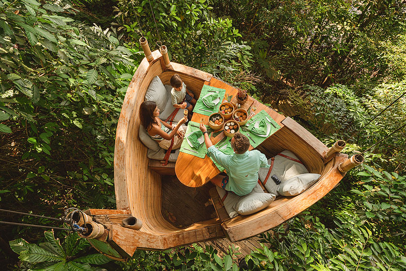 /upload/iblock/71a/28893_Soneva-Kiri---TreePod-Dining.jpg