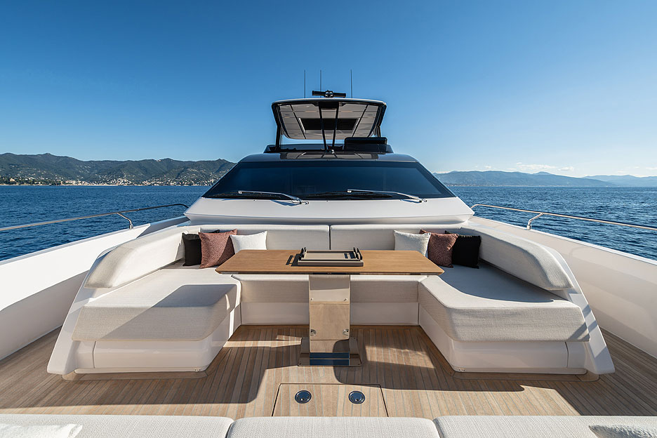 /upload/iblock/766/14_Ferretti_Yachts_800.jpg