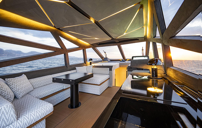 /upload/iblock/802/Evo-R+-interiors-(8).jpg