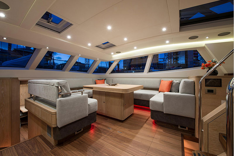 /upload/iblock/9e1/Oyster-885-90-Foot-Sailing-Yacht-Lush-Interior__Resampled.jpg
