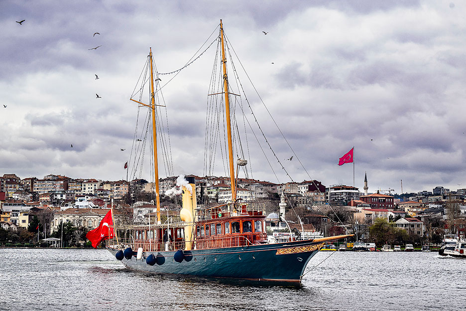 https://ru.yachting-mag.com/upload/iblock/9f7/SRF_3621.jpg