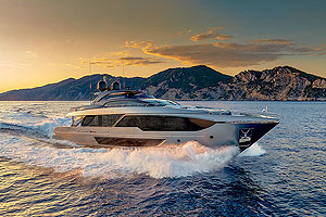 Riva Dolcevita Super: Дольчевита в полном масштабе