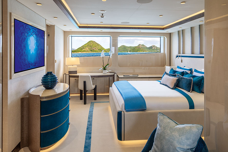 https://ru.yachting-mag.com/upload/iblock/bd1/MD_VIP_suite_full_beam_8A0A1218rr.jpg