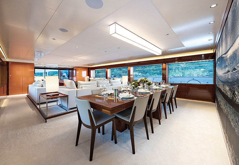 /upload/iblock/caf/yacht-dragonfly-interior-30.jpg