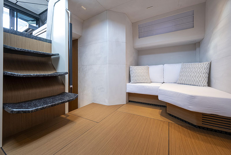 /upload/iblock/d52/Evo-R+-interiors-(7).jpg