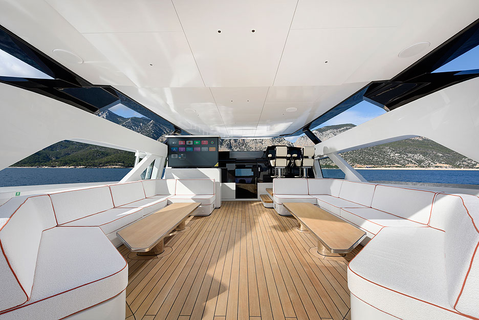 https://ru.yachting-mag.com/upload/iblock/e27/PSU8764a.jpg