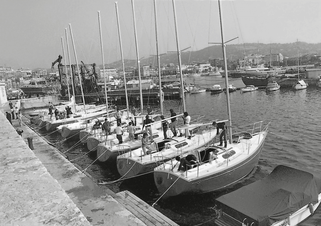 Azimut-1975-AZ-43-Bali-8-18-24.png Azimut-1975-AZ-43-Bali-8-18-24.png