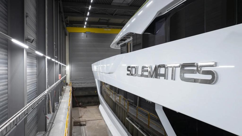 Heesen-Solemates-name.jpeg