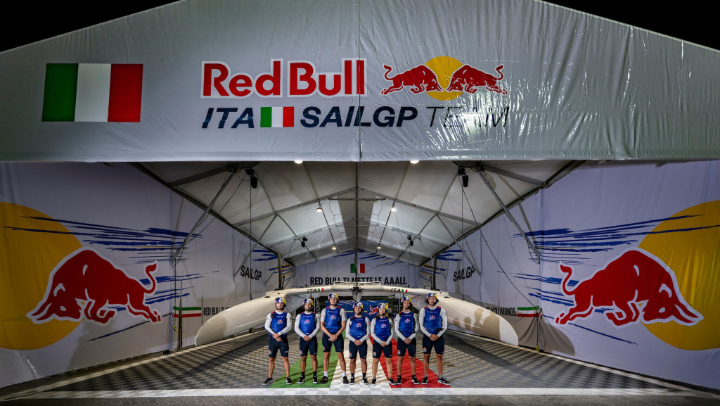 Italian-SailGP-team-e1748342889499-2048x1154.jpg