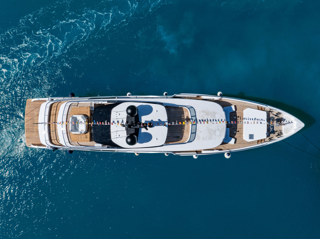 Custom Line Navetta 38#03_12.jpg Custom Line Navetta 38#03_12.jpg