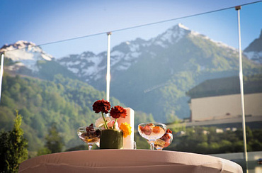 Сезон вечеринок на террасе Mercedes Sky Lounge